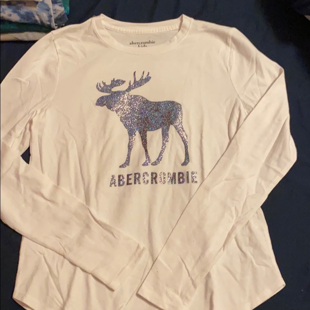 white abercrombie long sleeve with glitter logo
